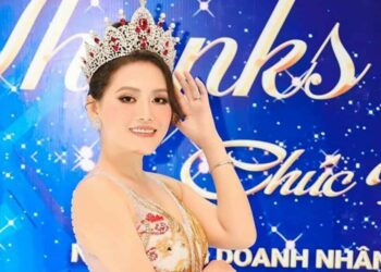 Người đẹp Bình Định Thân Nhật Trân đăng quang nữ hoàng doanh nhân thành đạt 2022