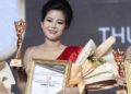 Diện tông đỏ nổi bật, CEO Lê Thị Ngọc Quỳnh hút mắt tại The Face Beauty Việt Nam 2022.