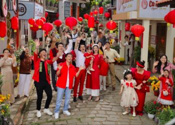 LIFEBUOY Việt Nam ra mắt MV “Cái Tết Giàu” cùng Lương Bích Hữu, Đông Nhi và Bùi Công Nam truyền đi thông điệp “Giàu của mẹ là sức khoẻ của con”