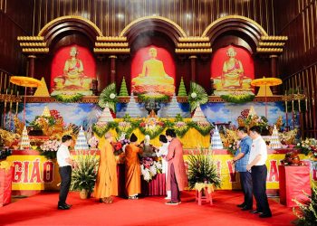Thần Châu Ngọc Việt Tái Khởi Công Chế Tác Tượng Phật Ngọc Thích Ca Mâu Ni Lớn Nhất Thế Giới
