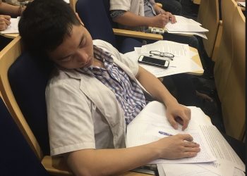 Bác sỹ Bệnh viện Xanh Pôn (Hà Nội): Nhờ người thi hộ
