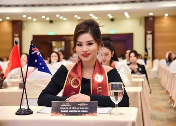Hoa hậu doanh nhân Sắc đẹp toàn Cầu Bạc Kim Oanh – cô gái dân tộc Thái đã tỏa sáng trong đêm chung kết