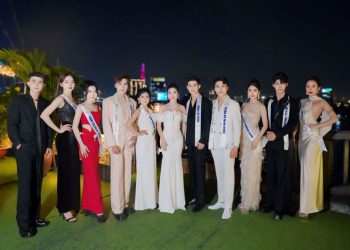 Lần đầu tiên cuộc thi dành cho sinh viên có tiệc trên du thuyền đầy xa hoa, sang trọng