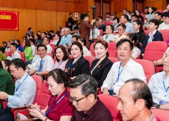 VIỆN ĐÀO TẠO & NGHIÊN CỨU KHOA HỌC Y DƯỢC QUÂN DÂN Y THAM DỰ ĐẠI HỘI ĐẠI BIỂU HỘI QUÂN DÂN Y VIỆT NAM KHÓA II